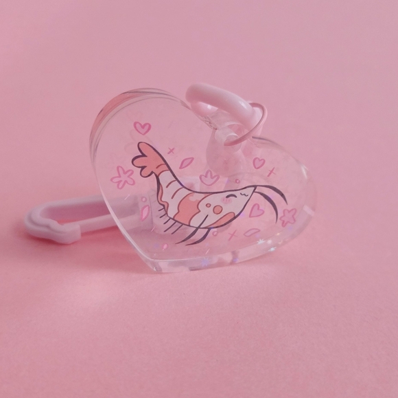 Cute Shrimp Heart Keychain Kawaii Neocaridina Shrimp Acrylic Keychain Sparkling - Picture 6 of 9